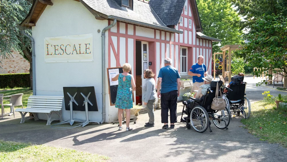 bar bénévole l'escale dans le parc